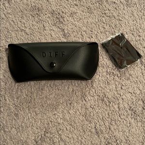 Diff Sunglass Case with Duster